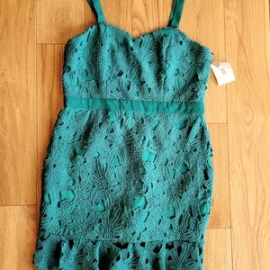 NWT Green Lace mini